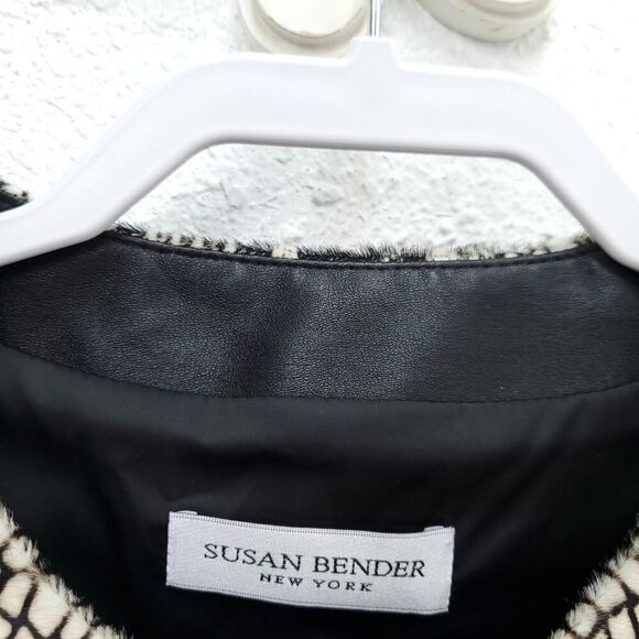 SUSAN BENDER Calf Hair Leather And Silk Python Snakeskin Print Crop Moto Jacket - Picture 6 of 16